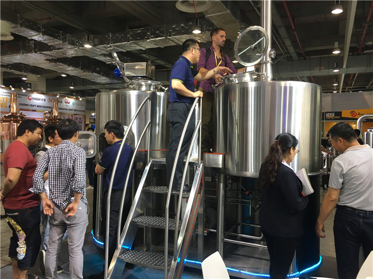 迈拓精酿设备闪耀2018上海CBCE精酿展